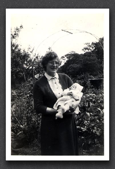 Stella & Susan Aug 1956